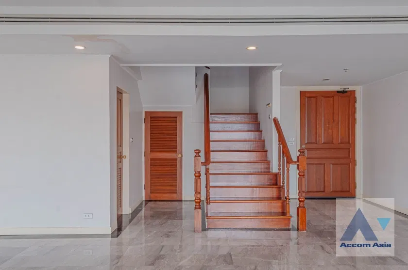 รูป 🔼🔽 AccomA 📩 Duplex Condo,Huge Terrace,Private Swimming Pool 3 BR Condominium @Le Raffine Sukhumvit 24 (24308) - รูปที่ 8/20