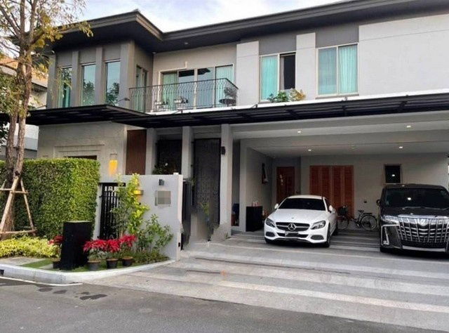 picture Detached House For Rent Grand Bangkok Boulevard Srinakarin Bangkok - 1/8