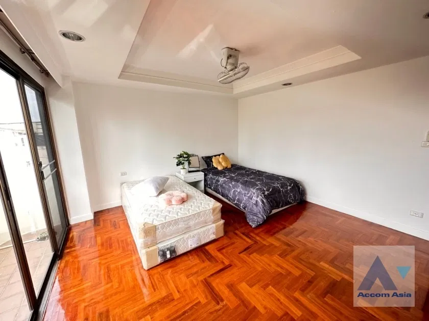 picture 🔼🔽 AccomA 📩  5 BR Townhouse @A Homely Place Residence (AA35845) - 14/20