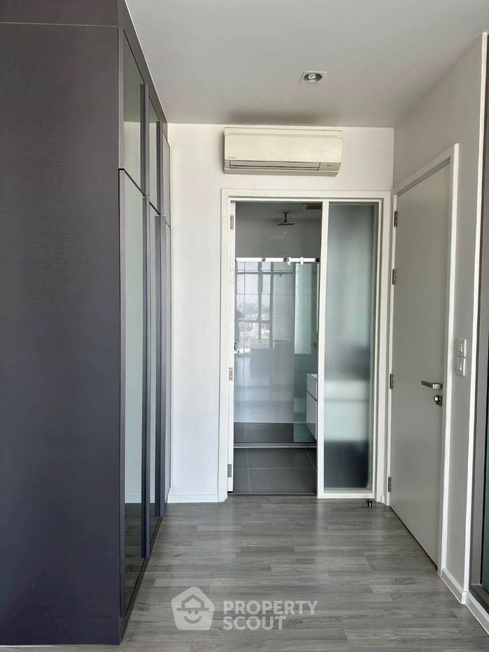 picture 1-BR Condo at The Room Sukhumvit 69 near BTS Phra Khanong (ID 2217304) - 10/14