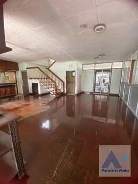 🔼🔽 AccomA 📩  3 BR House in Khlong Ton Nuea (AA41731)