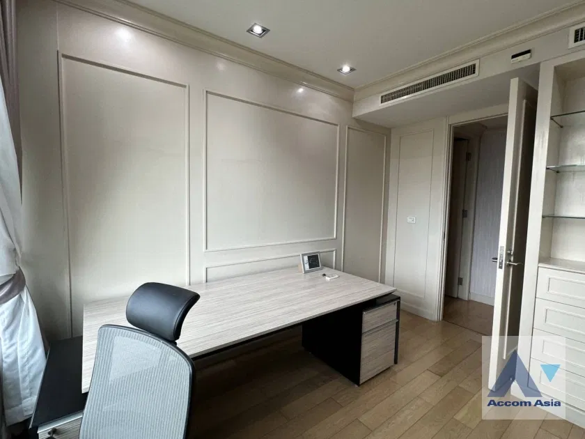 รูป 🔼🔽 AccomA 📩  3 BR Condominium @Royal Saladaeng (AA44482) - รูปที่ 13/20