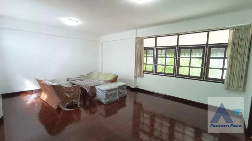 picture 🔼🔽 AccomA 📩  3 BR House in Khlong Toei Nuea (4004001) - 15/20