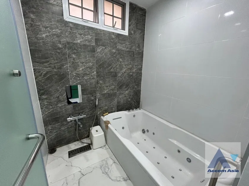 รูป 🔼🔽 AccomA 📩 Townhouse with cozy layout and shared rooftop (AA37335) - รูปที่ 19/20