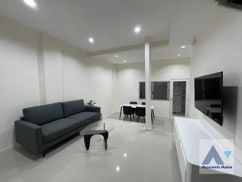 รูป 🔼🔽 AccomA 📩  3 BR Townhouse in Suan Luang (AA43093) - รูปที่ 2/20
