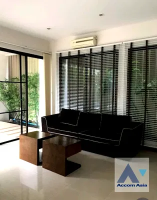 เช่าบ้านเดี่ยว พร้อมพงษ์ : 🔼🔽 AccomA 📩 Pet friendly,Private Swimming Pool 4 BR House in Klong Tan (2312572)