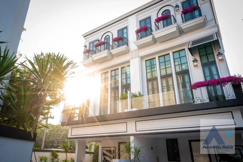 รูป 🔼🔽 AccomA 📩  Grand Modern Residence with Lofty Ambience (AA29882) - รูปที่ 1/20