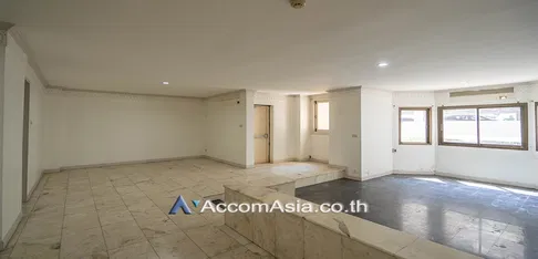 🔼🔽 AccomA 📩  2 BR Condominium @The Heritage (1517805)