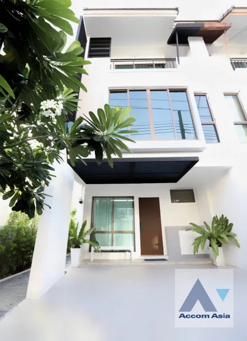 picture 🔼🔽 AccomA 📩  3 BR Townhouse @The Private Sukhumvit-Bangchak (AA18582) - 1/9