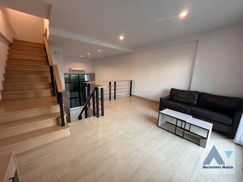 รูป 🔼🔽 AccomA 📩  3 BR House in Thung Maha Mek (AA38936) - รูปที่ 1/5