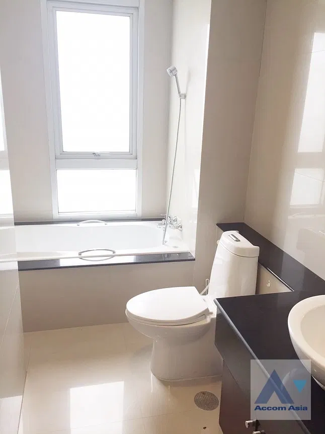 รูป 🔼🔽 AccomA 📩 Spacious unit with cozy living and warm wooden tone (1515877) - รูปที่ 16/17