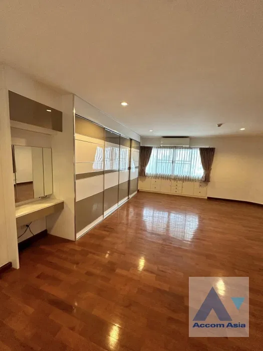 picture 🔼🔽 AccomA 📩 Big Balcony 3 BR Condominium @Tower Park (AA39573) - 10/17