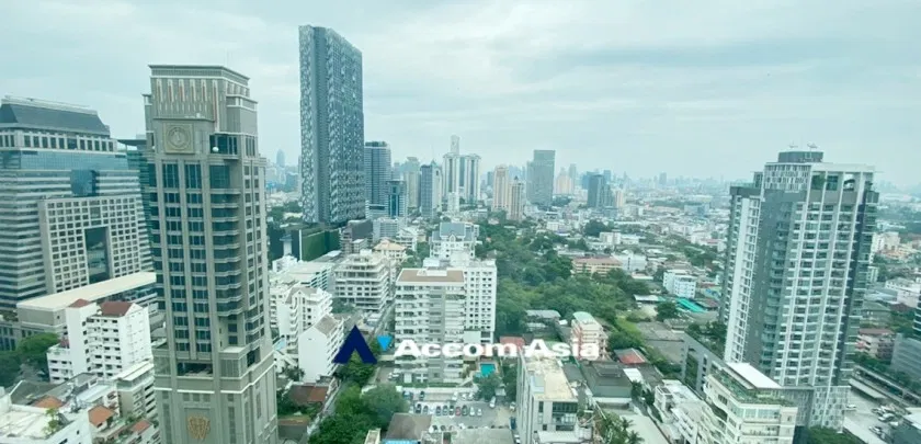 รูป 🔼🔽 AccomA 📩  Well-lit condominium with wood accents and panoramic windows in Sathorn (AA19577) - รูปที่ 18/18