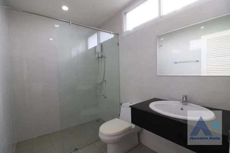 รูป 🔼🔽 AccomA 📩 House in The Estate 1 with private green space and abundant daylight (AA19236) - รูปที่ 10/11