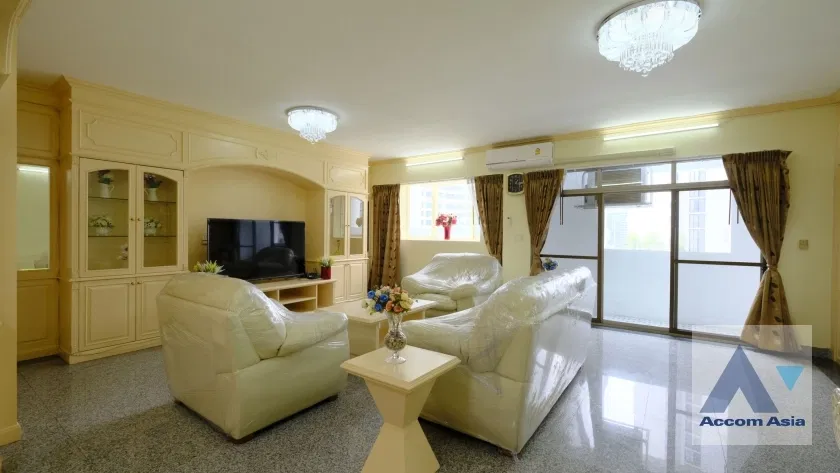 รูป 🔼🔽 AccomA 📩 Charming condo with classic woodwork and convenient location near Phrom Phong (2008501) - รูปที่ 1/20