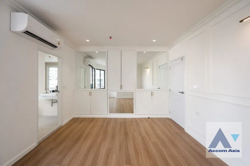 รูป 🔼🔽 AccomA 📩 Fully Renovated Condo with Luxe Finishes at Moon Tower (AA42789) - รูปที่ 19/20