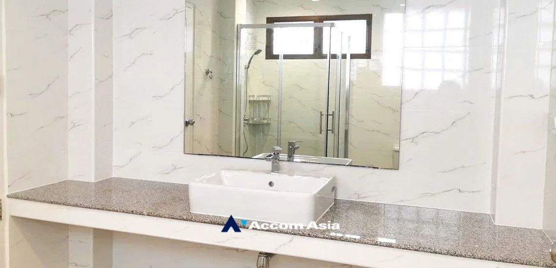 รูป 🔼🔽 AccomA 📩 Home Office 4 BR House in Thung Maha Mek (AA33376) - รูปที่ 16/18