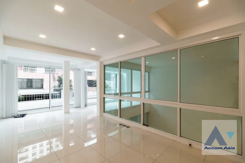 รูป 🔼🔽 AccomA 📩 Modern 3.5-Storey Home with Indoor Rooftop – Perfect for Living or Home Office - Near BTS (1715007) - รูปที่ 16/20