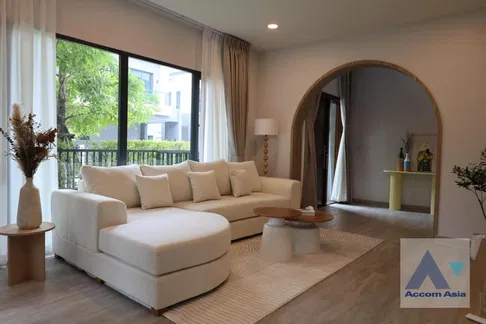 🔼🔽 AccomA 📩  4 BR House @ (AA43276)