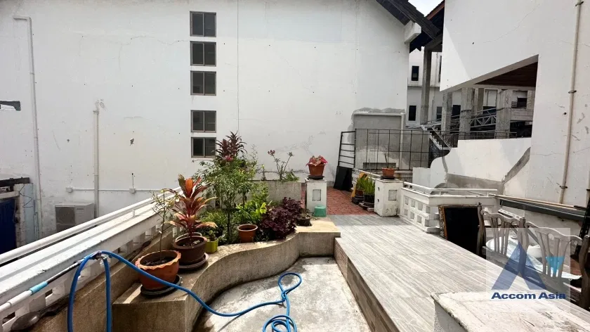 picture 🔼🔽 AccomA 📩  4 BR House in Khlong Ton Nuea (AA35684) - 2/15