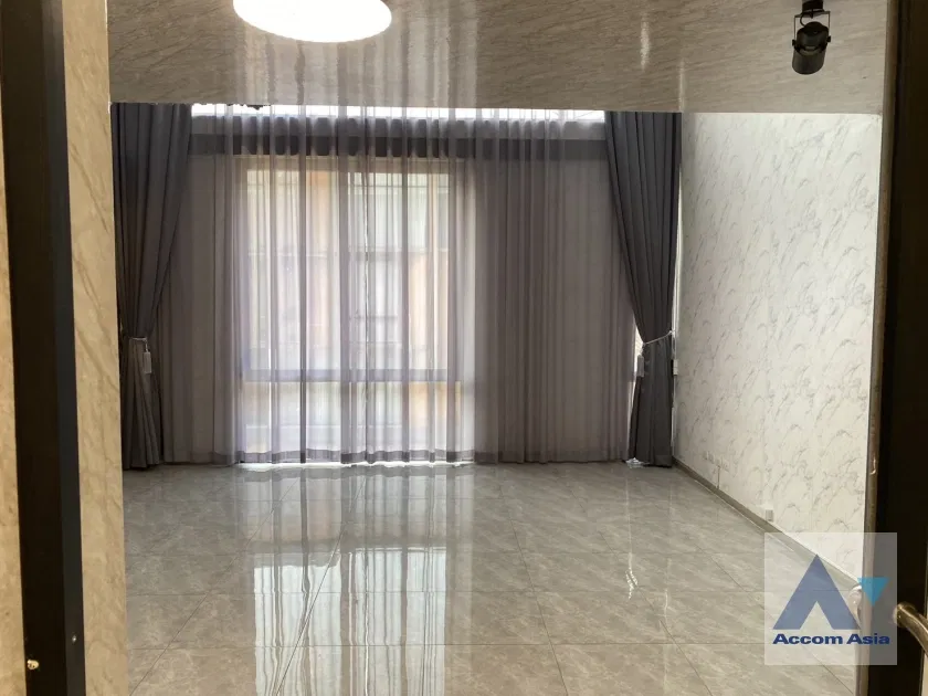 รูป 🔼🔽 AccomA 📩  4 BR Townhouse @The Pride Sukhumvit 77 (AA25525) - รูปที่ 9/11
