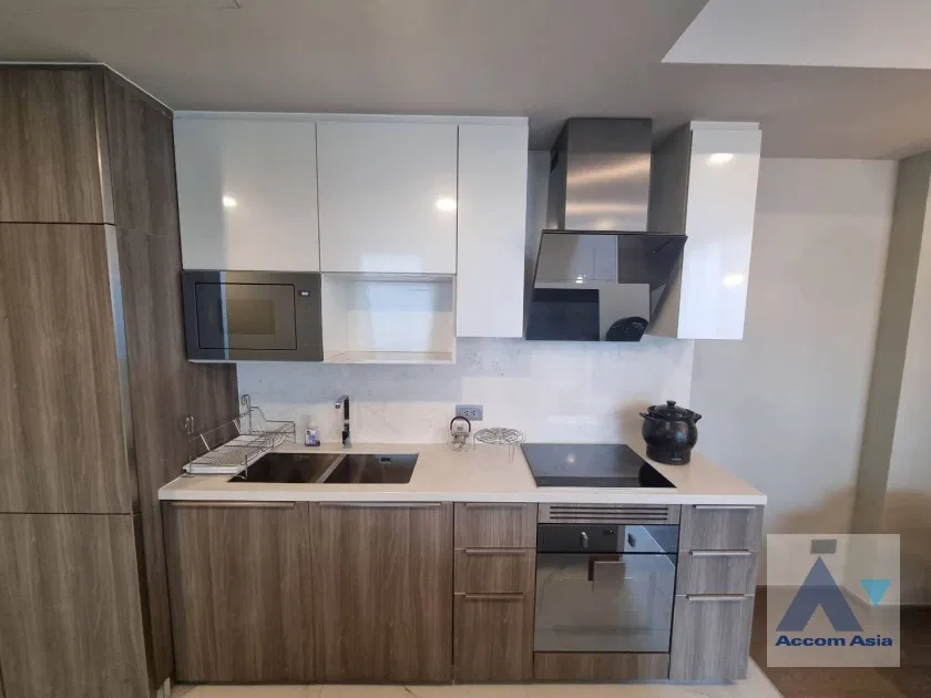 picture 🔼🔽 AccomA 📩 Refined condo with sleek design and warm lighting (AA41789) - 4/19