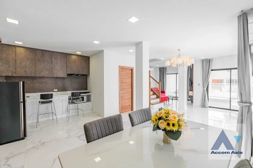 picture 🔼🔽 AccomA 📩  3 BR House in Phra Khanong Nuea (AA27578) - 3/20