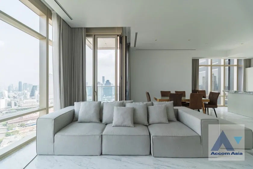รูป 🔼🔽 AccomA 📩 Contemporary house with spacious open-plan and glass panels at Four Seasons Private Residences Condominium (AA31713) - รูปที่ 2/20