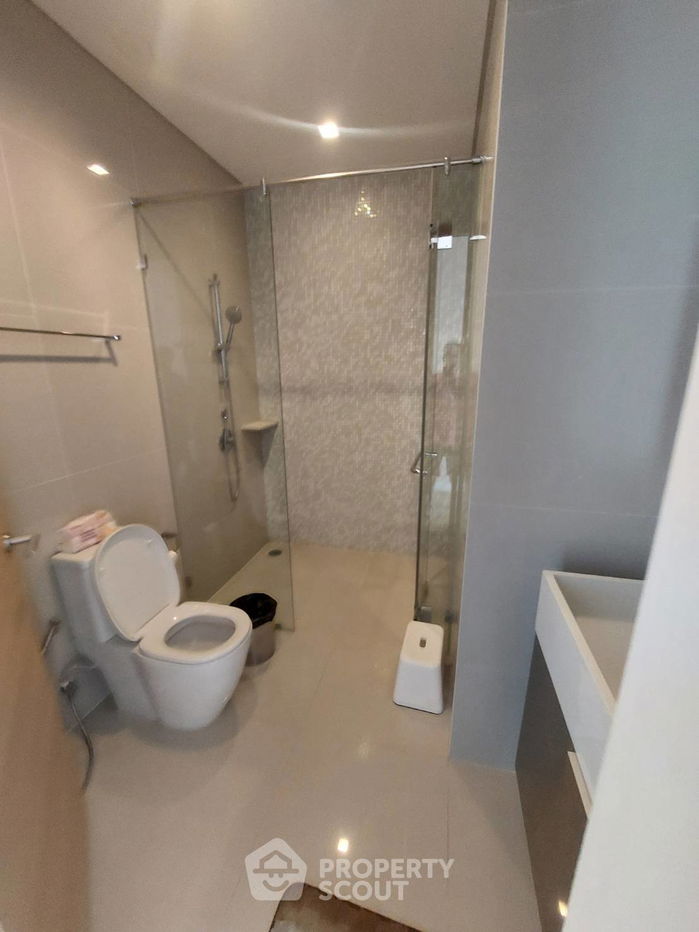รูป คอนโด 3-ห้องนอน ที่ รีเฟล็คชั่น จอมเทียน บีช พัทยา ใกล้ เมืองพัทยา (ID 1557838) - รูปที่ 16/16