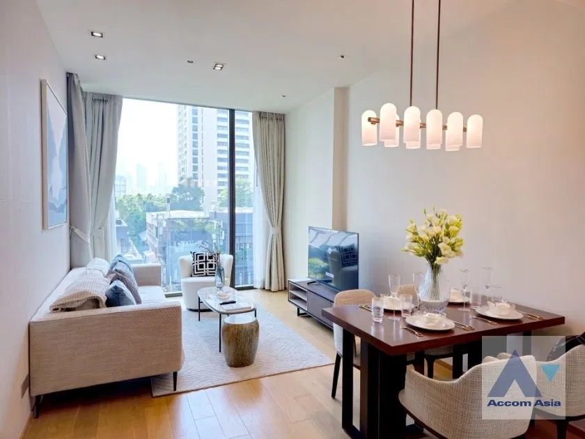 picture 🔼🔽 AccomA 📩 Luxury,Fully Furnished,Double High Ceiling 2 BR Condominium @28 Chidlom (AA38864) - 1/9