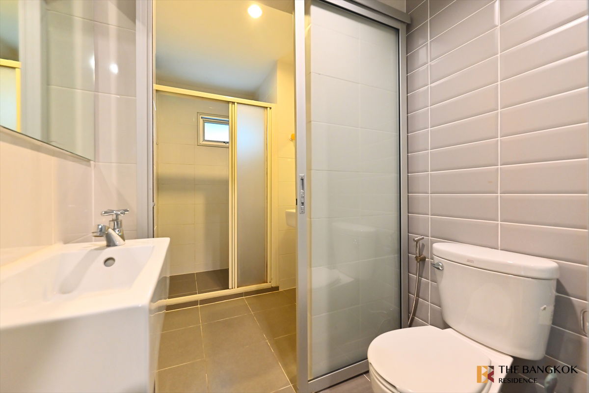 รูป 🩵 Best Deal! Modern design, Aspire Rama 9, near MRT Rama 9 - รูปที่ 10/11
