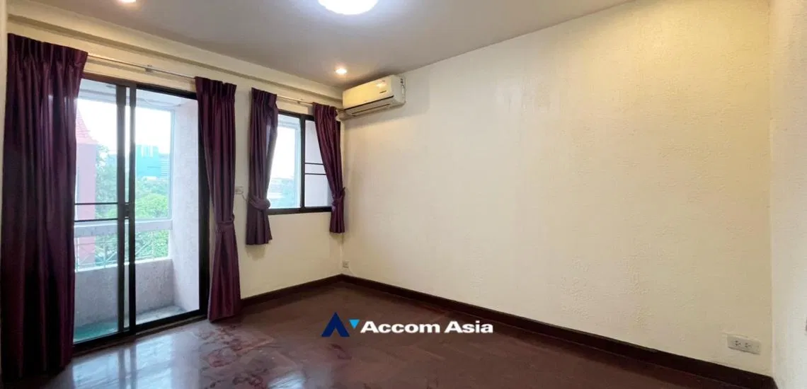 รูป 🔼🔽 AccomA 📩 Classic townhome with full built-ins in central Thonglor location (13000542) - รูปที่ 12/18