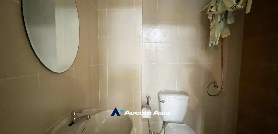 รูป 🔼🔽 AccomA 📩 Classic townhome with full built-ins in central Thonglor location (13000542) - รูปที่ 14/18