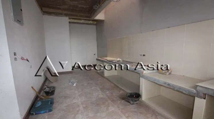 รูป 🔼🔽 AccomA 📩 Spacious house with large windows and renovation potential (1917732) - รูปที่ 6/9