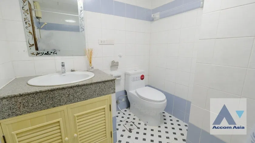 รูป 🔼🔽 AccomA 📩 Charming condo with classic woodwork and convenient location near Phrom Phong (2008501) - รูปที่ 16/20