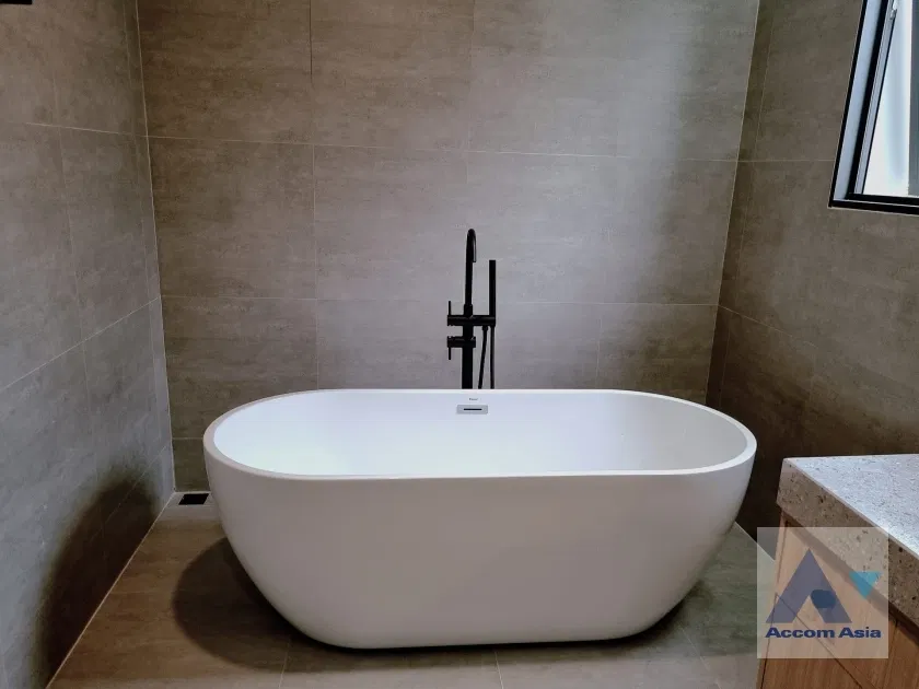 รูป 🔼🔽 AccomA 📩 Pet friendly 3 BR House in Phra Khanong Nuea (AA35371) - รูปที่ 19/20