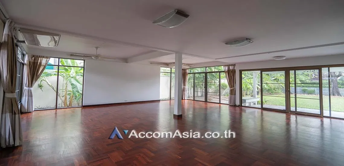 picture 🔼🔽 AccomA 📩 Nature-filled 2-storey home in Phrakanong (60068) - 8/18