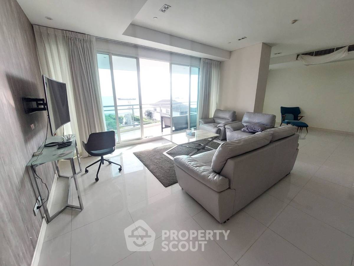 รูป คอนโด 3-ห้องนอน ที่ รีเฟล็คชั่น จอมเทียน บีช พัทยา ใกล้ เมืองพัทยา (ID 1557838) - รูปที่ 3/16