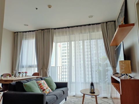 ให้เช่าคอนโด Ideo Q ราชเทวี 2ห้องนอน  ถนนเพชรบุรี ใกล้กับสถานีรถไฟฟ้า BTS ราชเทวี 