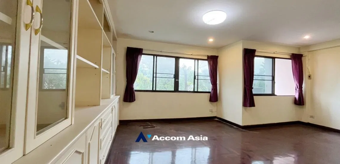 รูป 🔼🔽 AccomA 📩 Classic townhome with full built-ins in central Thonglor location (13000542) - รูปที่ 6/18