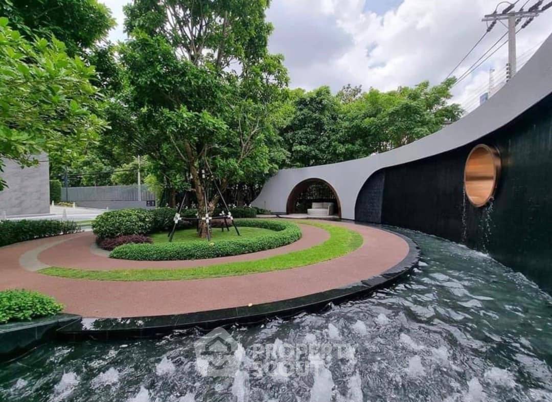 picture 1-BR Condo at The Extro Phayathai–Rangnam near BTS Victory Monument (ID 1974766) - 8/11