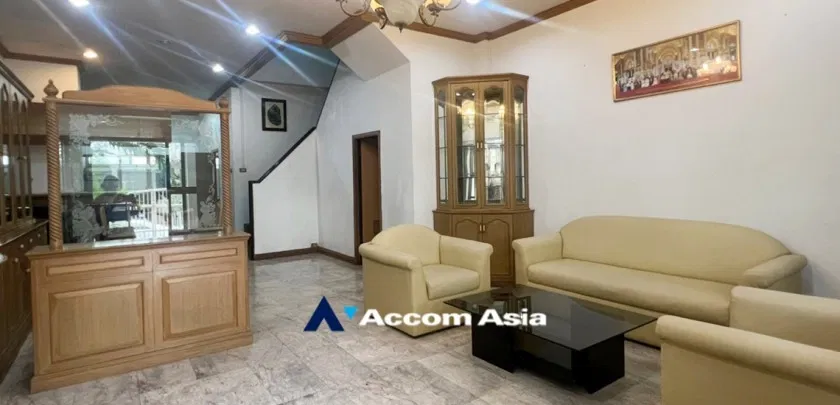 picture 🔼🔽 AccomA 📩  Classic wood-themed home with full built-ins throughout, located in Phra Khanong (AA32424) - 2/20