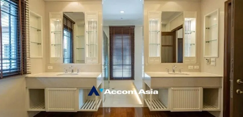 picture 🔼🔽 AccomA 📩 Spacious family house with private pool in Sathorn (AA32800) - 11/13