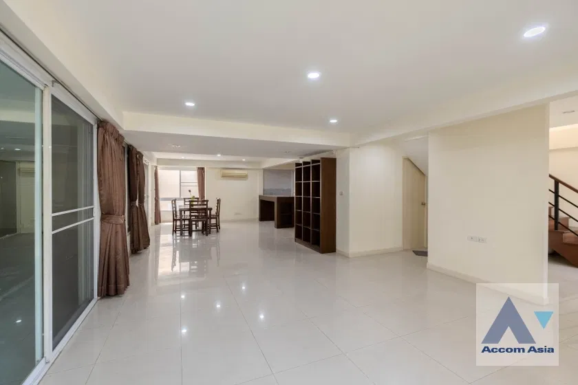 รูป 🔼🔽 AccomA 📩 Detached house for rent with private garden in Sukhumvit, Bangkok near BTS Ekkamai (1713519) - รูปที่ 3/20