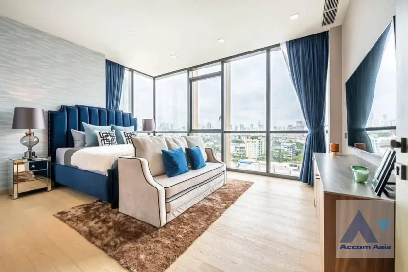picture 🔼🔽 AccomA 📩 Luxury high-rise condominium with elegant blue interiors at The Monument Thong Lo   - 12/19