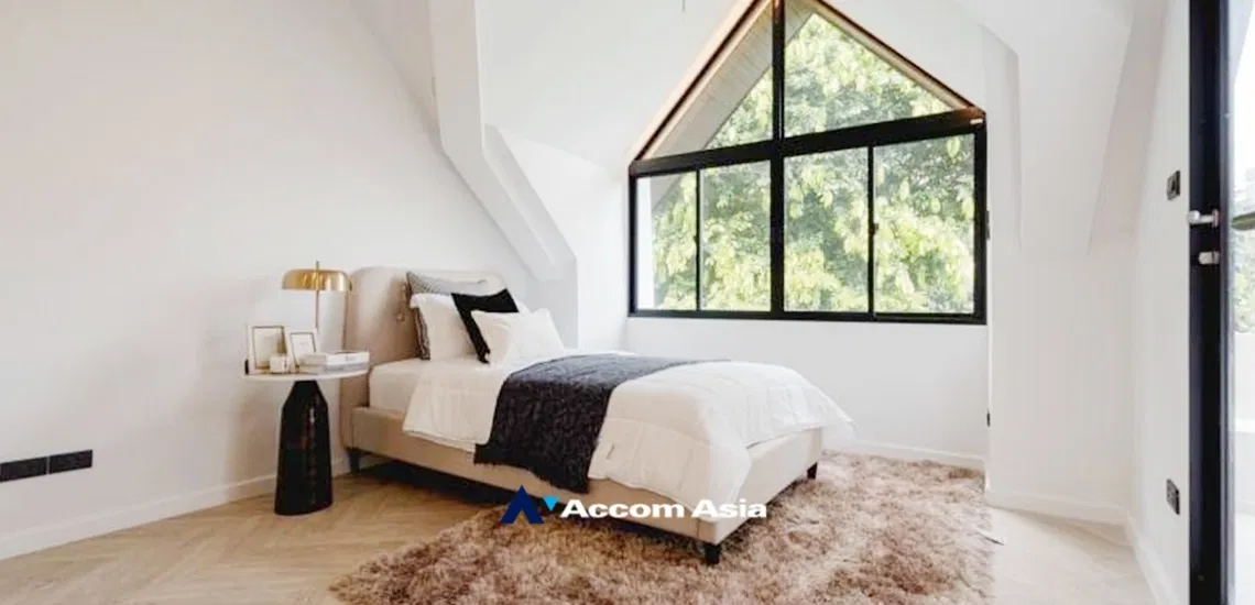 รูป 🔼🔽 AccomA 📩  Modern resort-style home with high ceilings and premium finishes in Phrom Phong (AA33786) - รูปที่ 10/18