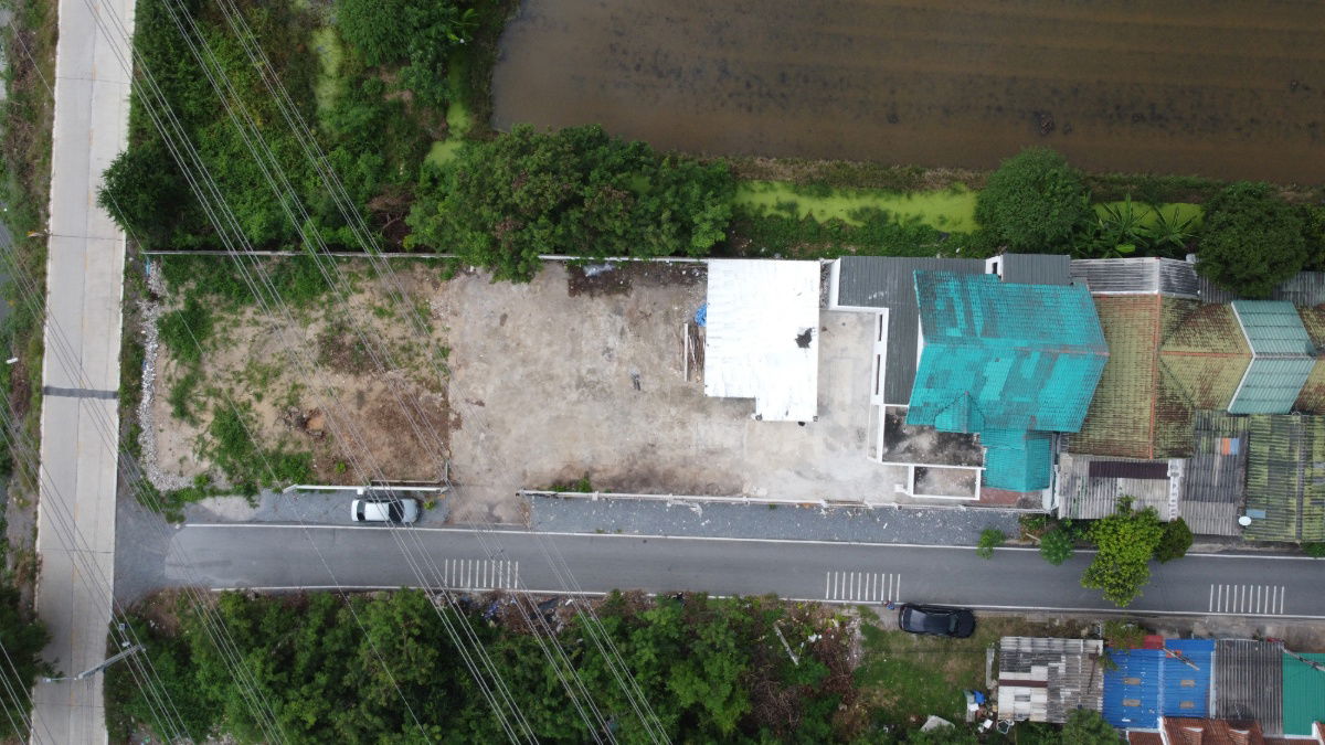 รูป ที่ดิน แถมบ้าน ซ.ฉัตรหลวง1 แถมบ้าน2หลัง - รูปที่ 13/13