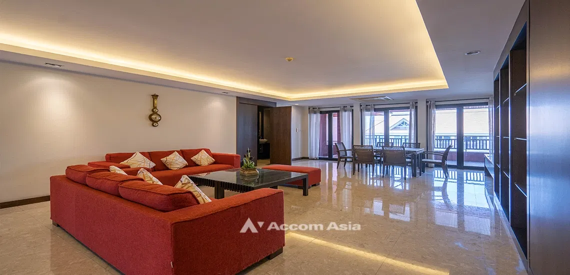 รูป 🔼🔽 AccomA 📩 Spacious condominium with bright red accent and balcony in Sathorn (28008) - รูปที่ 6/17