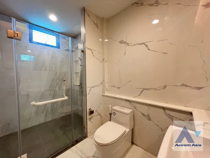 รูป 🔼🔽 AccomA 📩 Newly renovated,Common Pool 3 BR Townhouse @KLANG Nivas (AA20201) - รูปที่ 16/17