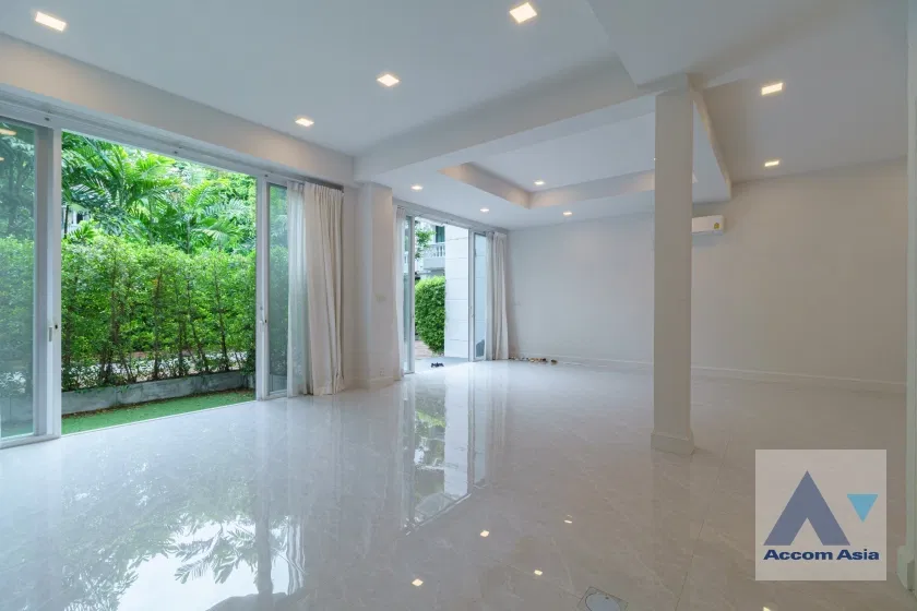 picture 🔼🔽 AccomA 📩 Pet friendly 4 BR Townhouse @House in garden compound with pool (AA31712) - 4/20